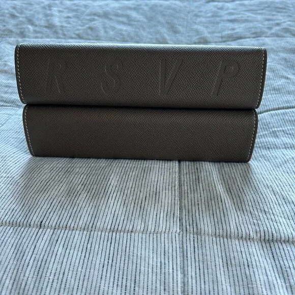 RSVP Paris Duo in grained taupe calfskin, new, with tags and dust bag - Picture 8 of 12